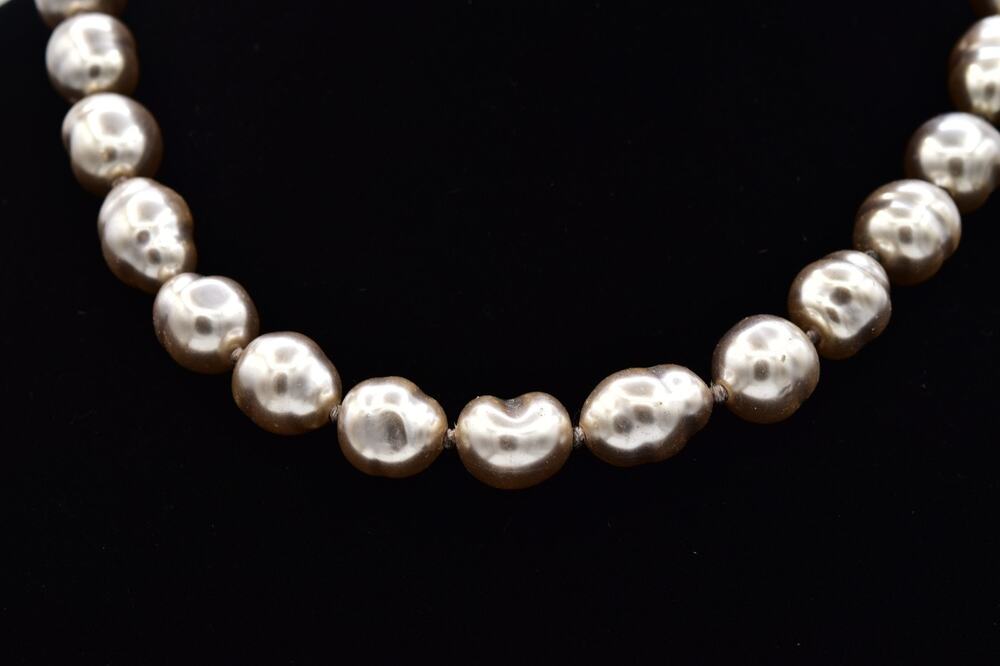 Vintage NOS Marika Gray Baroque Pearl Flower Clasp Necklace Japan Chunky 80s NS2